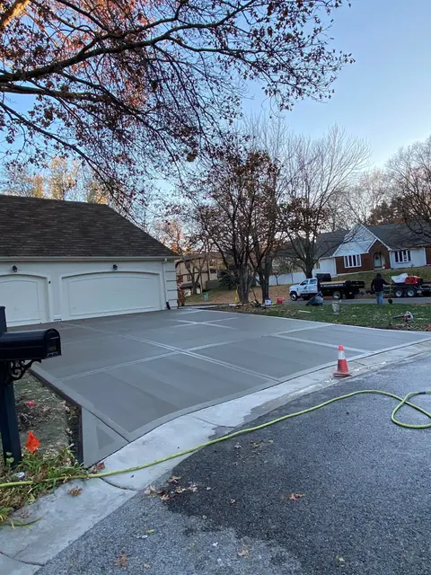 Three car concrete driveway in Olathe, KS